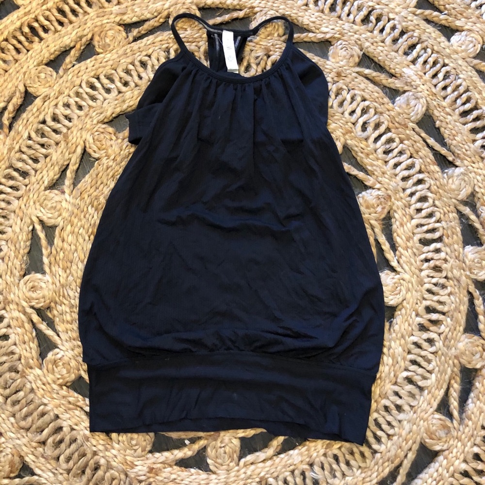 lululemon tank + built in bra